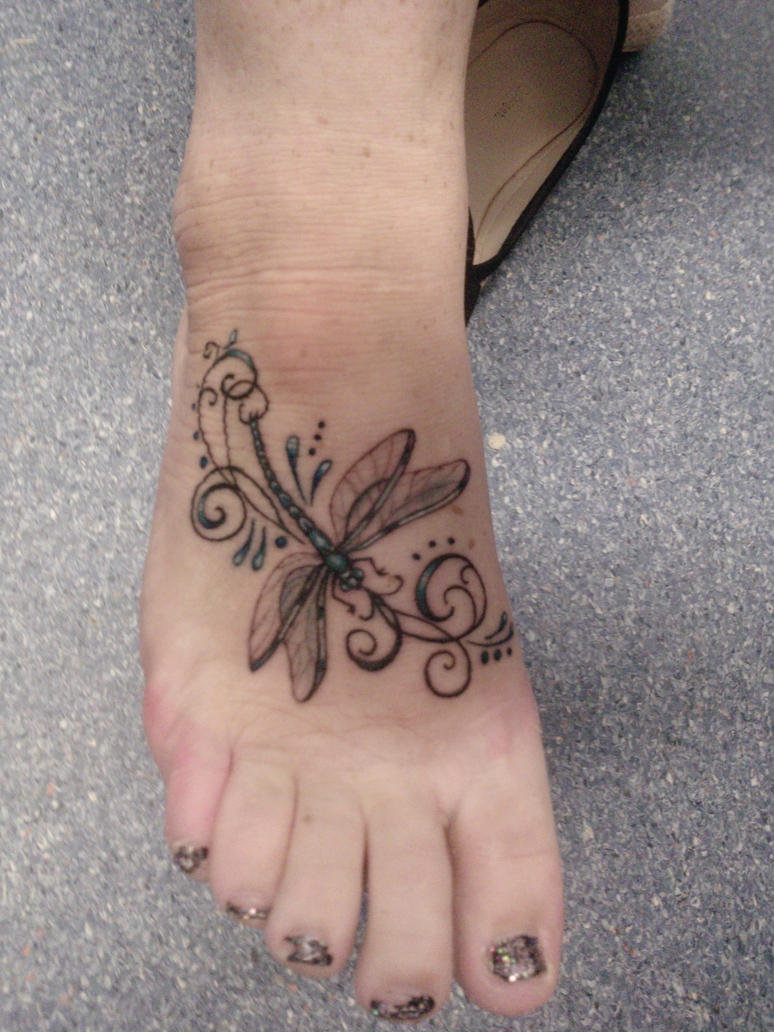 Women Foot Dragonfly Tattoo Picture 1