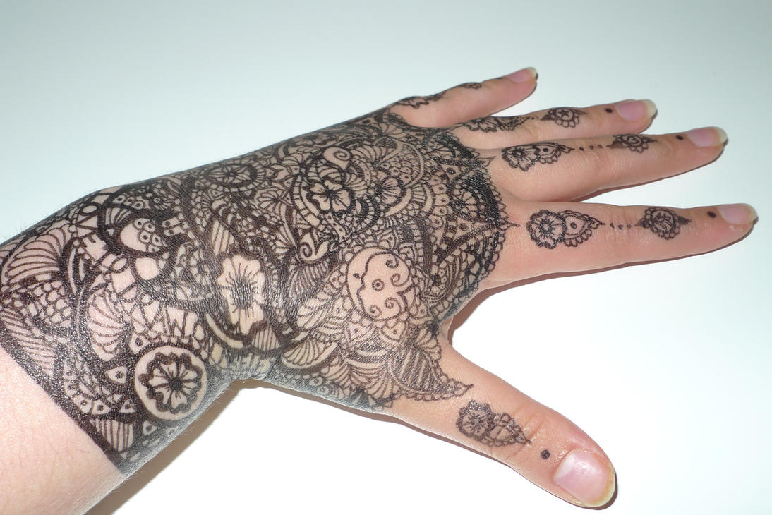 Henna pattern hand photo 1 by