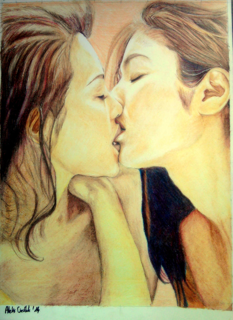 Free Lesbian Kiss Video 24