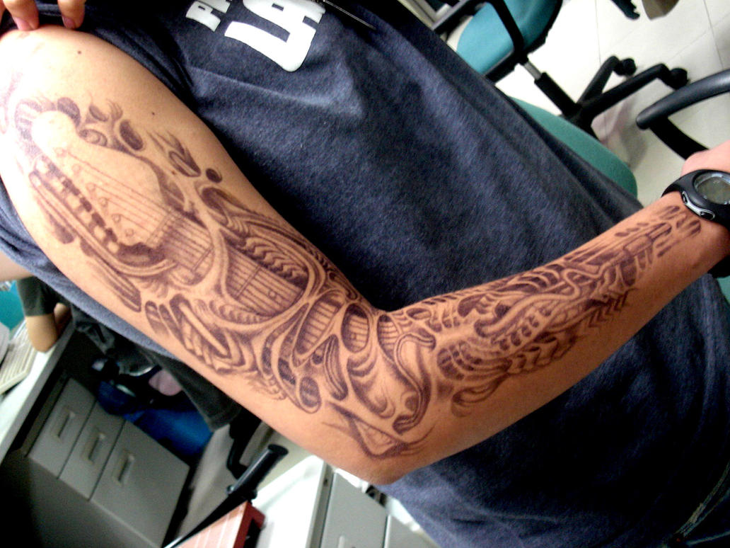 Arm Traditional Tattoos Pictures Ideas